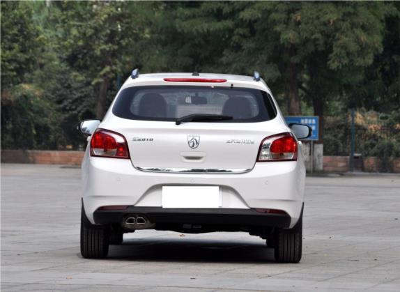 宝骏610 2014款 CROSS 1.5L 手动标准型 外观   正后