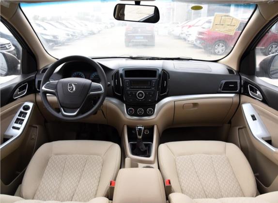 宝骏730 2014款 1.5L 手动标准型 7座 中控类   中控全图