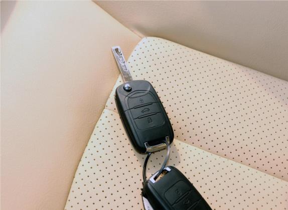 宝骏730 2014款 1.5L 手动舒适型 7座 其他细节类   钥匙