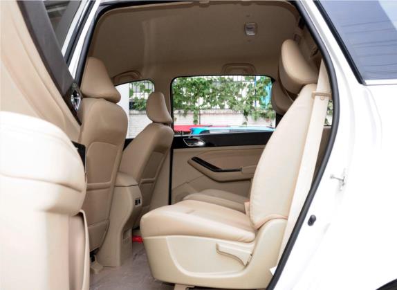 宝骏730 2014款 1.5L 手动舒适型 7座 车厢座椅   后排空间