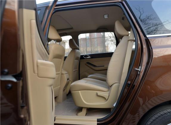 宝骏730 2014款 1.5L 手动豪华导航ESP版 7座 车厢座椅   后排空间