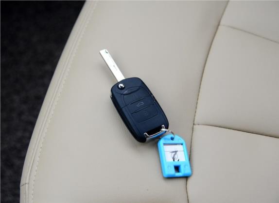 宝骏730 2015款 1.8L 手动豪华导航ESP版 7座 其他细节类   钥匙