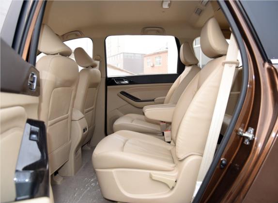 宝骏730 2015款 1.8L 手动舒适ESP版 7座 车厢座椅   后排空间