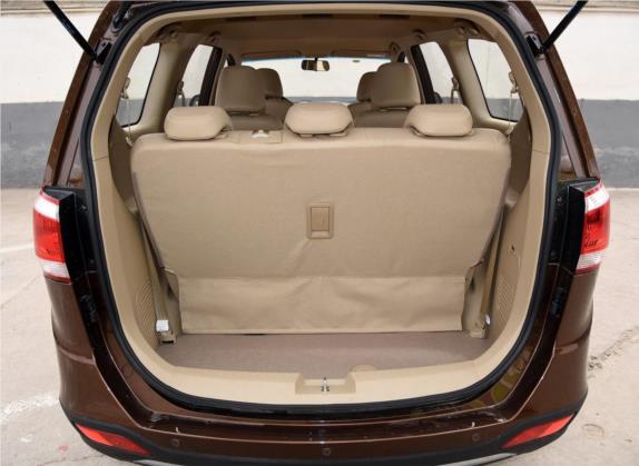 宝骏730 2015款 1.8L 手动舒适ESP版 7座 车厢座椅   后备厢