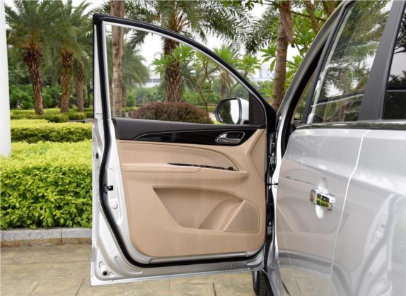宝骏730 2016款 1.8L 手动豪华型 7座 车厢座椅   前门板