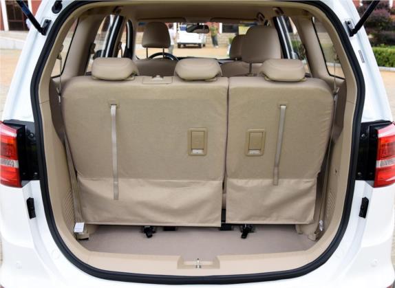 宝骏730 2016款 1.8L 手动舒适型 7座 车厢座椅   后备厢