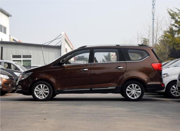 宝骏730 2016款 1.8L iAMT舒适型 7座 外观   正侧