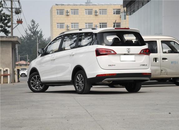 宝骏730 2019款 1.5L 手动时尚型 7座 国VI 外观   斜后