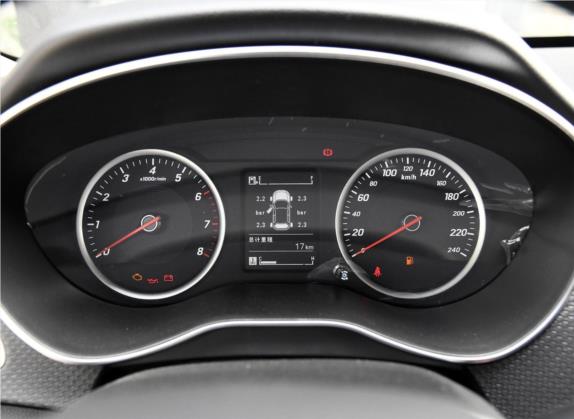 宝骏730 2019款 1.5L 手动时尚型 7座 国VI 中控类   仪表盘