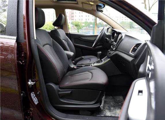 宝骏560 2016款 1.8L iAMT豪华型 车厢座椅   前排空间