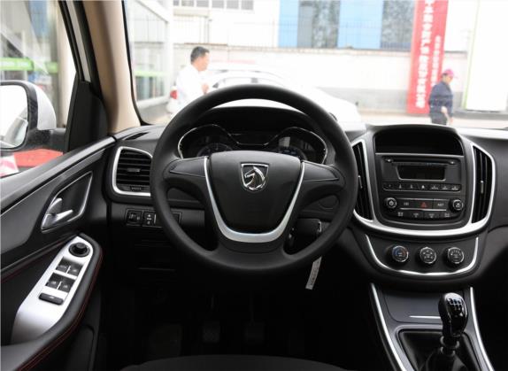 宝骏560 2016款 1.5T 手动舒适型 中控类   驾驶位