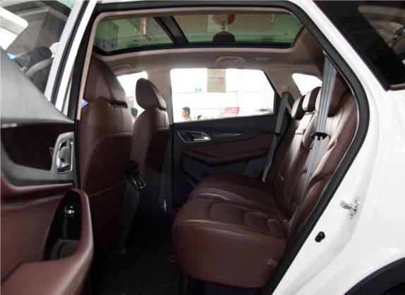 宝骏560 2017款 1.5T DCT旗舰型 车厢座椅   后排空间