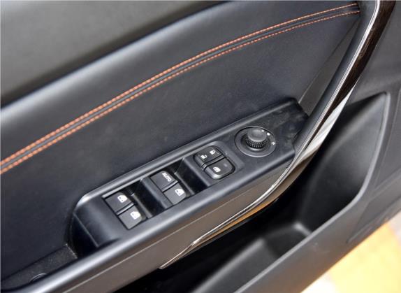 宝骏310 2016款 1.2L 手动时尚型 车厢座椅   门窗控制