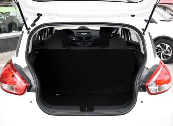 宝骏310 2016款 1.2L 手动舒适型 车厢座椅   后备厢