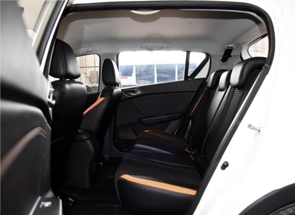 宝骏310 2017款 1.5L 手动时尚型 车厢座椅   后排空间