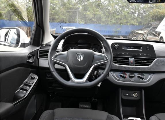 宝骏310 2019款 1.2L 自动舒适型 中控类   驾驶位