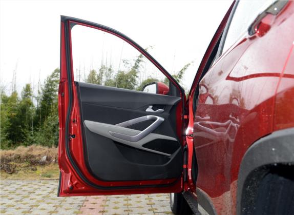 宝骏510 2017款 1.5L 手动时尚型 车厢座椅   前门板