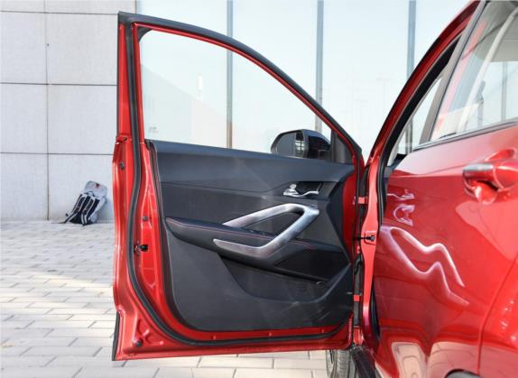 宝骏510 2019款 1.5L 手动尊享型 国V 车厢座椅   前门板