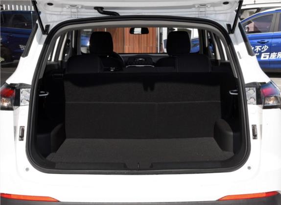 宝骏510 2019款 1.5L 手动劲享型 国V 车厢座椅   后备厢