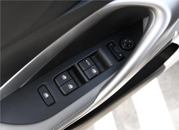 宝骏510 2019款 1.5L 手动乐享型 国V 车厢座椅   门窗控制