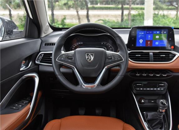 宝骏510 2019款 1.5L 手动优享型77kW 国VI 中控类   驾驶位