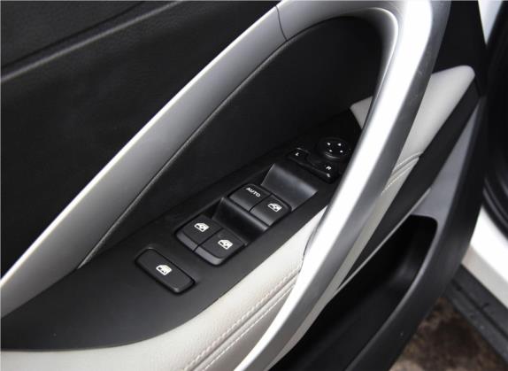 宝骏510 2019款 1.5L CVT乐享型 国VI 车厢座椅   门窗控制