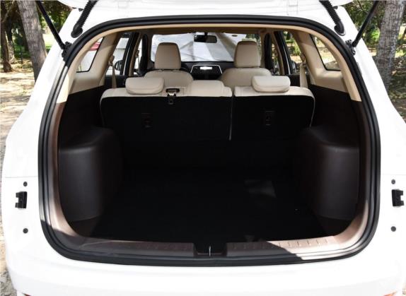 宝骏310W 2017款 1.5L 手动舒适型 国V 车厢座椅   后备厢