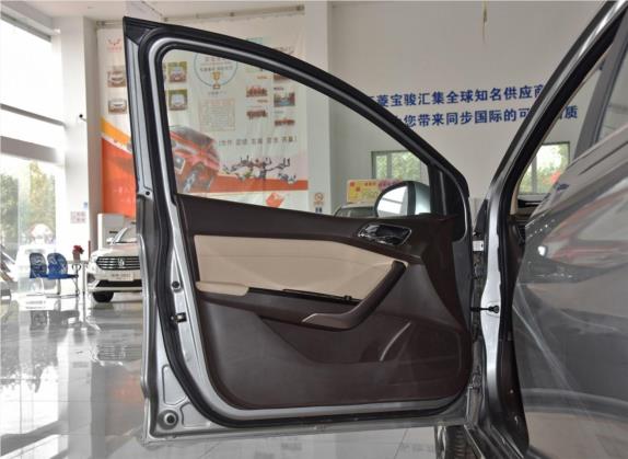 宝骏310W 2017款 1.5L 手动豪华型 国V 车厢座椅   前门板