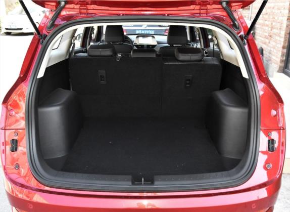 宝骏310W 2018款 1.5L 自动豪华型 国V 车厢座椅   后备厢