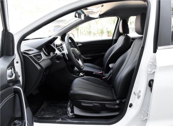 宝骏310W 2018款 1.5L 自动时尚型 国V 车厢座椅   前排空间