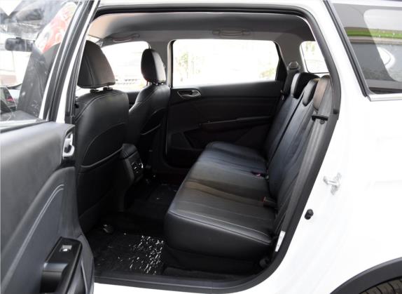 宝骏310W 2018款 1.5L 自动时尚型 国V 车厢座椅   后排空间