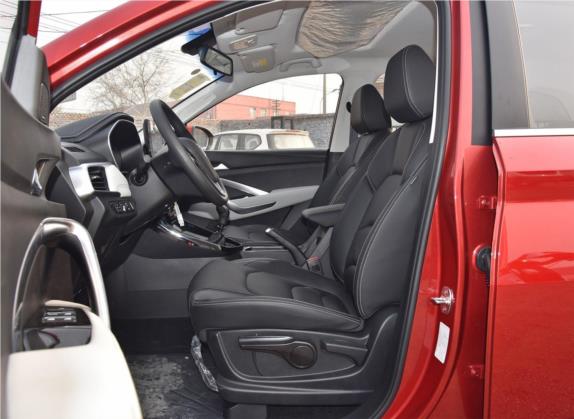 宝骏530 2018款 1.5T 手动豪华型 国V 车厢座椅   前排空间