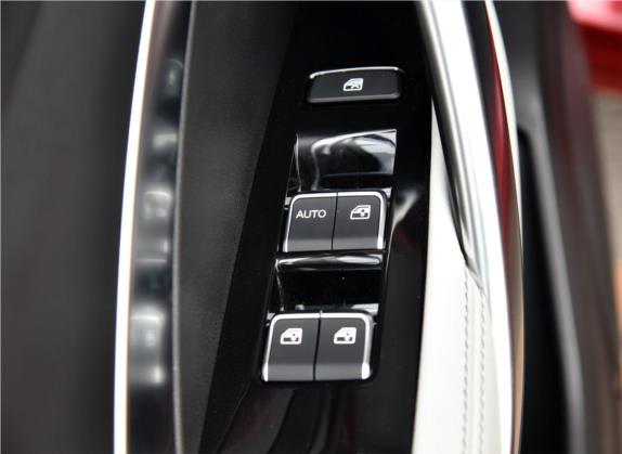 宝骏530 2018款 1.8L 自动豪华型 国V 车厢座椅   门窗控制