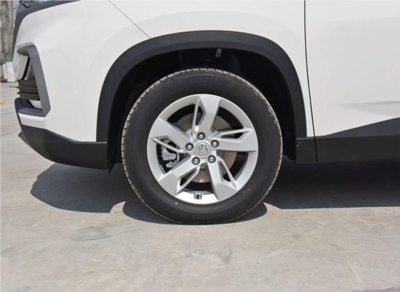 宝骏530 2019款 1.5T CVT精英型 7座 国V 其他细节类   前轮