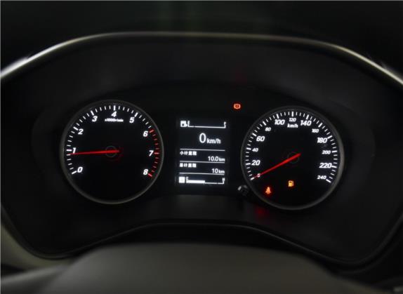宝骏530 2019款 1.5T 手动豪华型 7座 国VI 中控类   仪表盘
