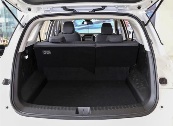 宝骏530 2020款 1.5T 手动舒适型 5座 车厢座椅   后备厢