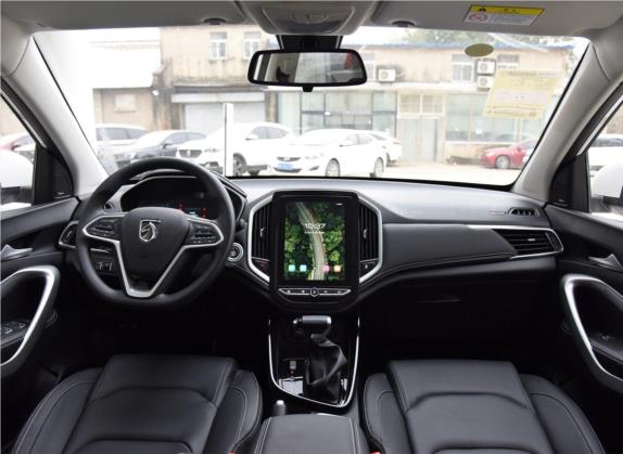 宝骏530 2020款 1.5T CVT豪华互联型 7座 中控类   中控全图