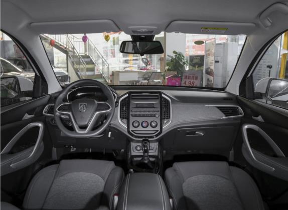 宝骏530 2021款 全球车周年纪念版 1.5T 手动舒适型 5座 中控类   中控全图