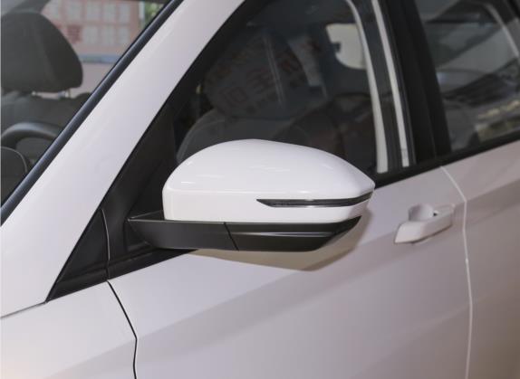 宝骏530 2021款 全球车周年纪念版 1.5T 手动舒适型 5座 外观细节类   外后视镜