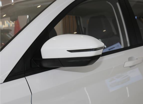宝骏530 2021款 全球车周年纪念版 1.5T 手动舒适型 6座 外观细节类   外后视镜