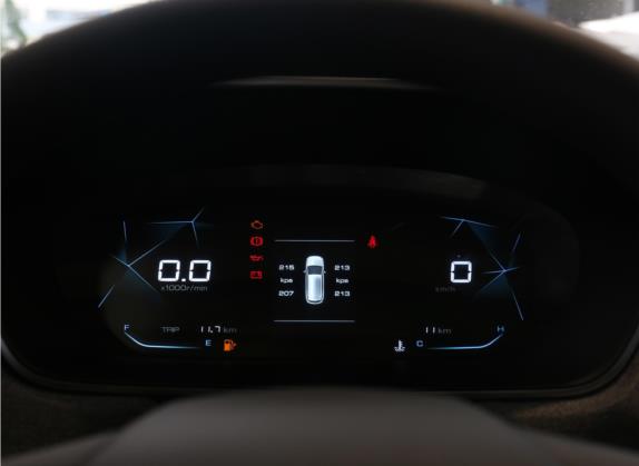 宝骏530 2021款 全球车周年纪念版 1.5T 手动舒适型 6座 中控类   仪表盘
