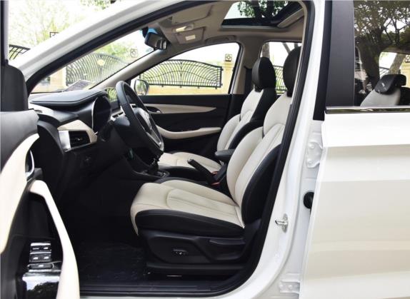 宝骏360 2018款 1.5L 手动豪华型 国V 车厢座椅   前排空间