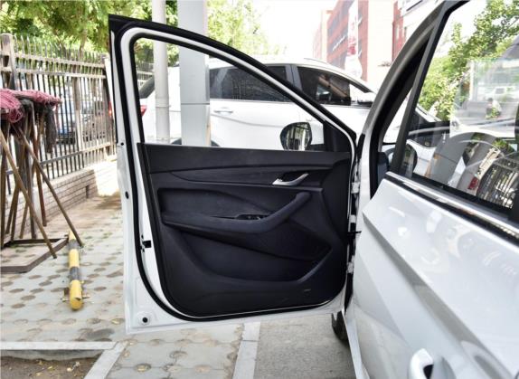 宝骏360 2018款 1.5L 自动精英型 国V 车厢座椅   前门板