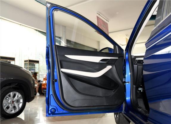 宝骏360 2018款 1.5L 自动豪华型 国V 车厢座椅   前门板