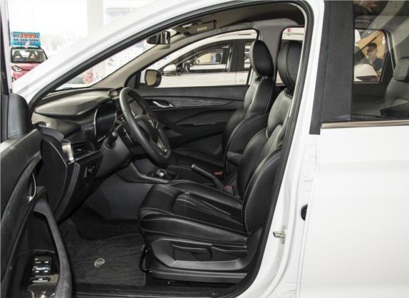 宝骏360 2019款 1.5L 自动精英型 国VI 车厢座椅   前排空间