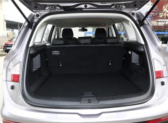 宝骏RS-5 2019款 1.5T 手动超级互联豪华版 国VI 车厢座椅   后备厢