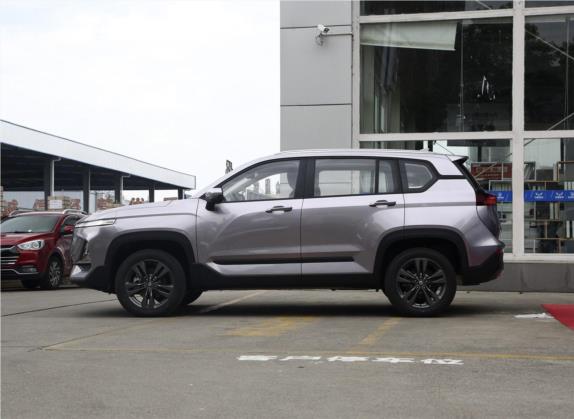宝骏RS-5 2019款 1.5T 手动超级互联豪华版 国VI 外观   正侧