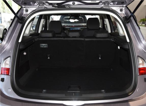 宝骏RS-5 2020款 300T CVT 智能尊贵型 车厢座椅   后备厢