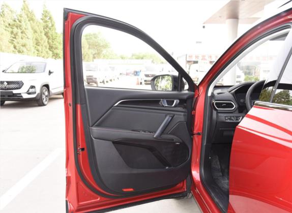宝骏RS-5 2020款 300T CVT 智能旗舰型 车厢座椅   前门板