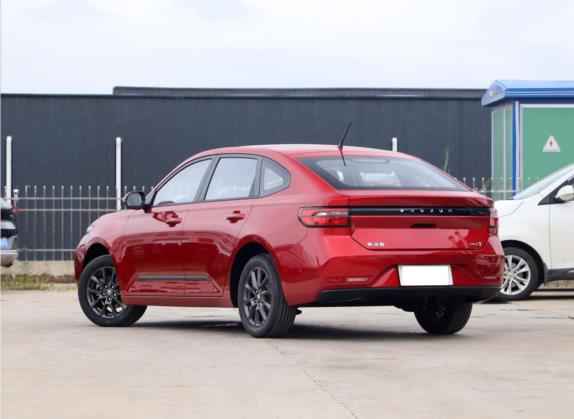 宝骏RC-5 2020款 1.5L 手动智耀精英型 外观   斜后